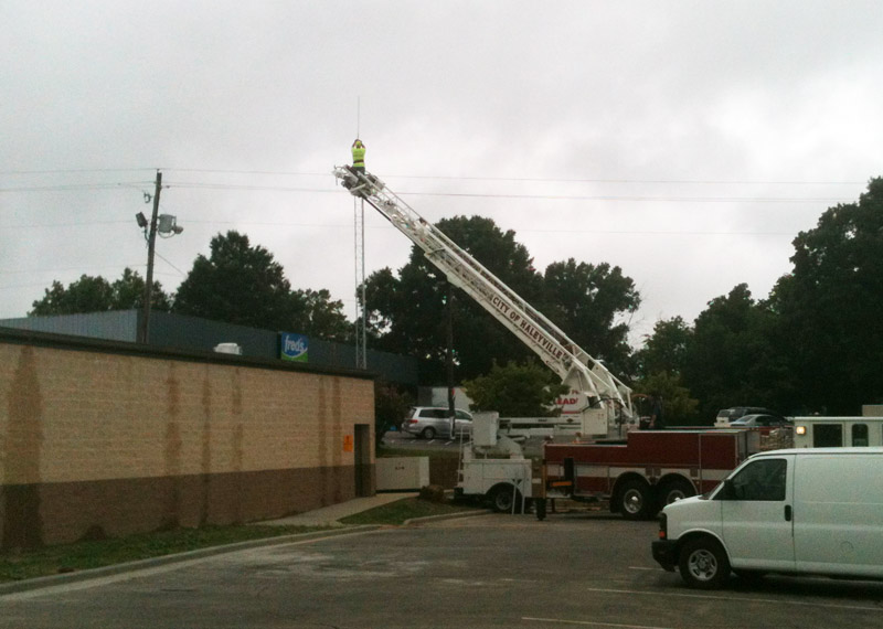 Antennae going up at Haleyville EOC